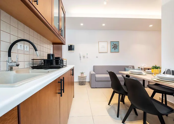 Seaside Serenity, 3 Min To - Gaia 4 アパート コス・タウン